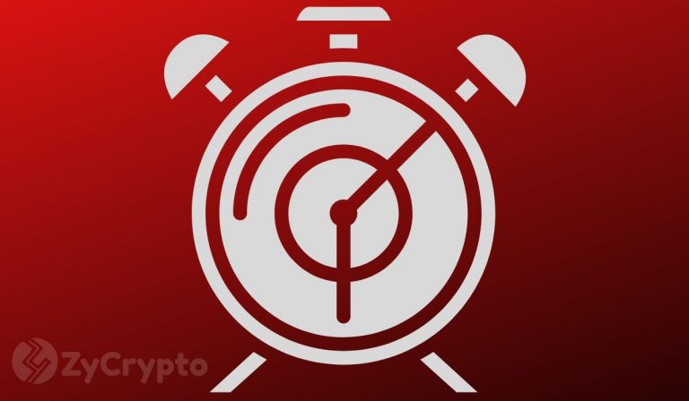 Bitcoin miners generating fewer coins than what is being sold: Is BTC at risk of severe capitulation?
