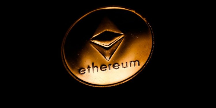 Ethereum-Based Governance and Decentralized Autonomous Organizations (DAOs)